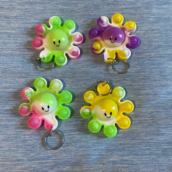 Fidget Pop It Octopus Keychain (1) - Picture 1 of 2